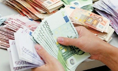 Ekonomia nis te rimare veten: Te ardhurat kapercejne shifrat e parakrizes